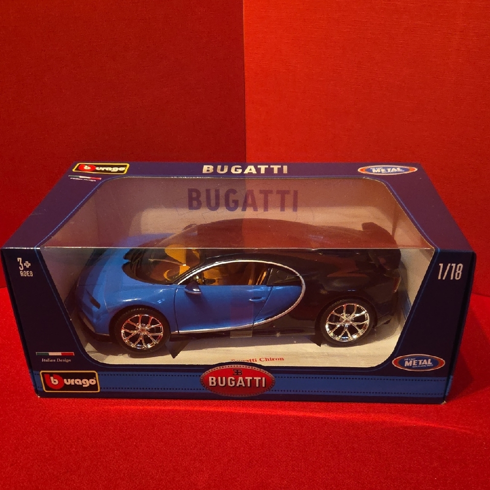 1/18 scale Bugatti Chiron by Bburago